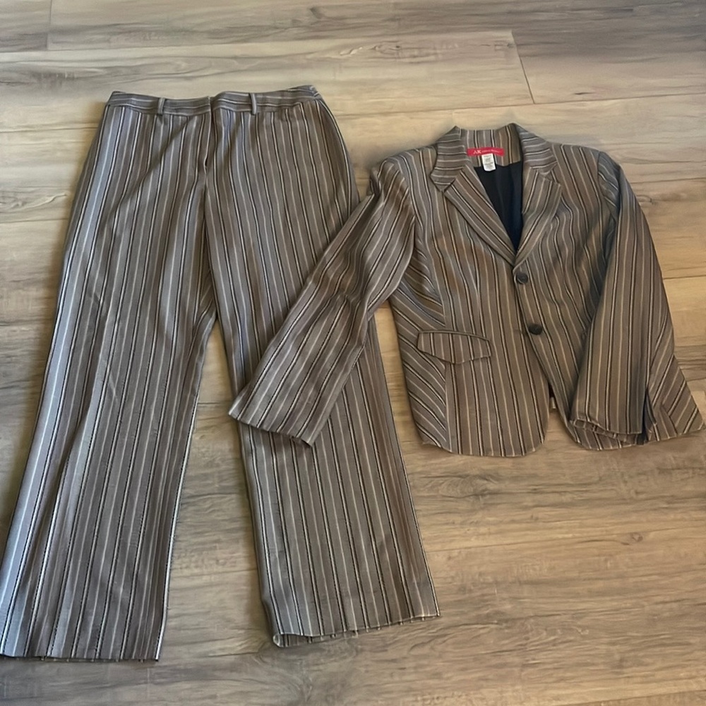Brown Business pantsuit  Anne Klein